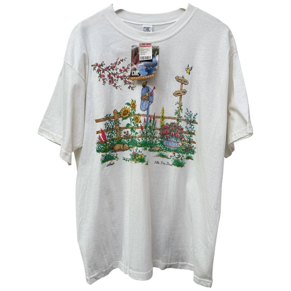 Vintage T-shirt Cottage Garden White Tee One Size (XL)Cottagecore Spring Flowers